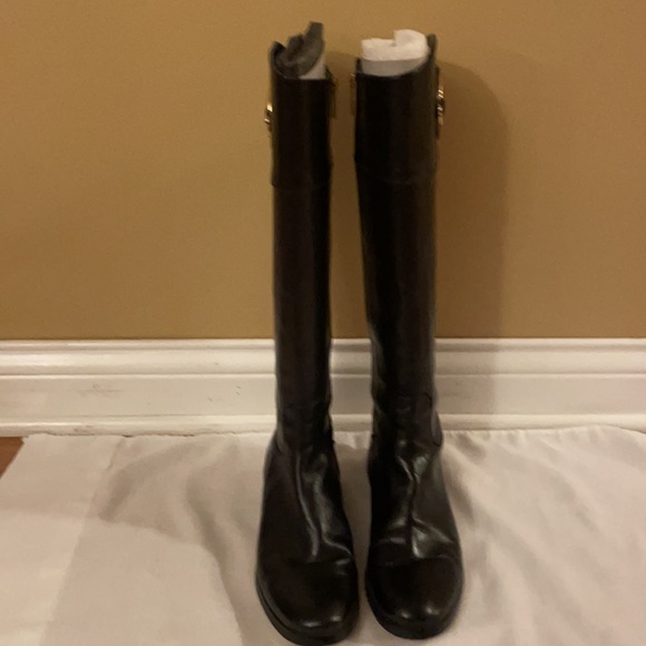 Michael Kors Black Leather Boots - Picture 3 of 15